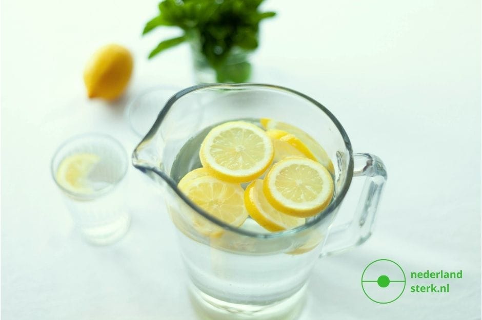 Hoe maak je voldoende water drinken makkelijk?